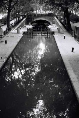 Ecluse du Canal Saint-Martin
F801 - 35-70 f/3.3 - 4.5 - Tmax 100
