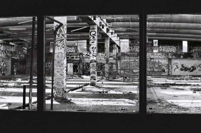Friche palaisienne
F801, 50mm f/11, HP5+ à 800 iso
