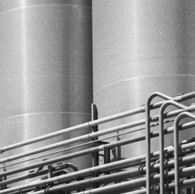 crop trix/rodinal
Trix esposée à 400 iso et développé dans du rodinal (en fait du R09, la solution de base est moins concentréen c'est tout) à 1+40.
Appareil utilisé : lubitel
Mots-clés: Lubitel Rodinal TRIX