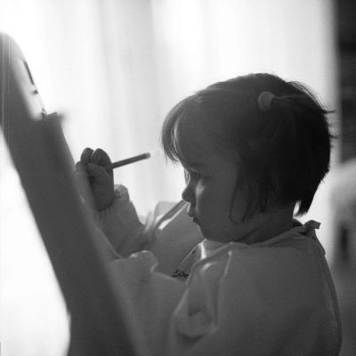 Amélie
Ma fille Amélie.
Salyut-S + vega12 (90mm), ilford delta 3200 à 1600 dans du R09. Scan de néga à 1200 dpi
