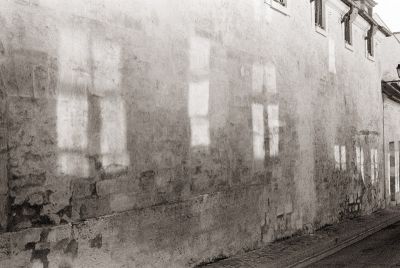 Virtual Windows
Nikon F90x + 50 F1.8  Film 400ISO Chimie Ilford  
