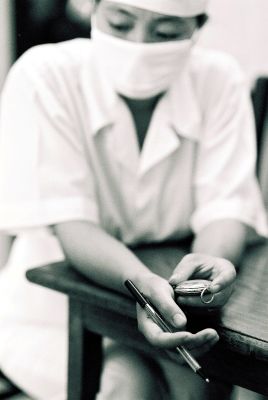 Banalité tranquille
Mots-clés: médecine vietnam  portrait