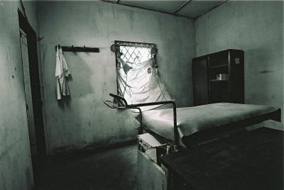 salle gynéco
Mots-clés: medecine congo maternité