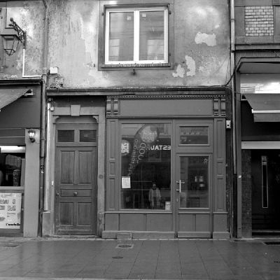 Rue de Strasbourg sous la pluie
Hasselbald 501CM 80mm 60/F8 
Mots-clés: caffenol, hasselblad
