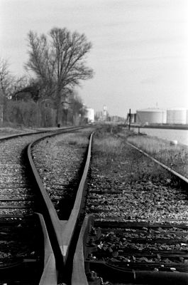Port autonome
Leica R6.2 Elmarit 90mm HP5+ D76 1+1
