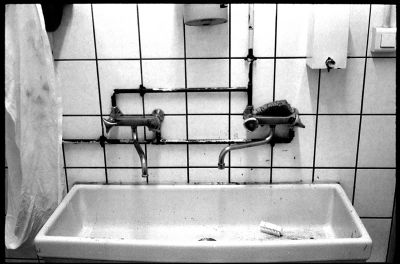 Lavabo
FOMAPAN 400 Bessa R3M Nokton F4 1/8ème
