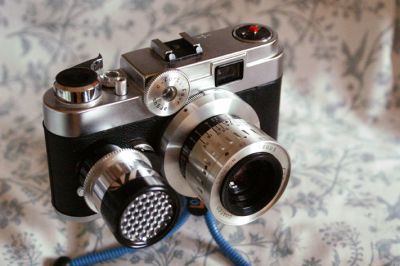 Argus C44
Vue 3/4 du C44 et de sa cellule couplée
