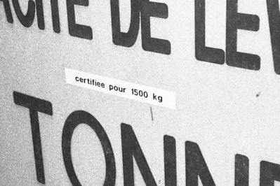 grue (zoom)
