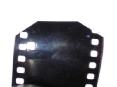 Découpe amorce
Comment découper l'amorce d'un film 24x36 avant mise en spire

