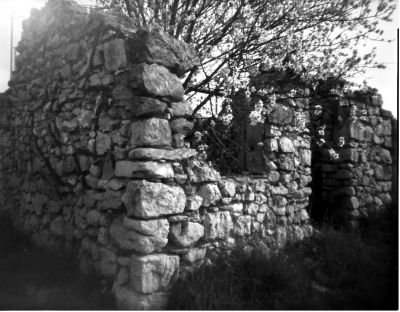 Vieux cabanon
Photo réalisée avec un sténopé en bois fait maison au format 4x5
Mots-clés: Sténopé cabanon