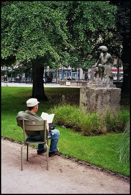Le lecteur du Luxembourg
Olympus 35 RC, Portra 400NC
