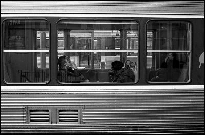 Saint lazare
Contax G2, 45/2 planar, tri-x @ 800

