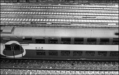 Contax G2, 45/2 planar, tri-x
