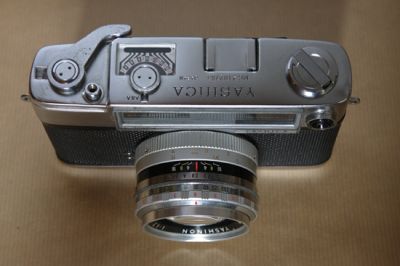 Yashica Minister 700-top
