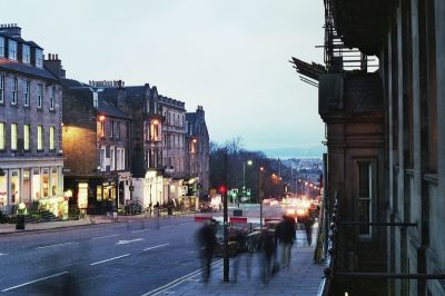 la nuit tombe sur Edimbourg
edimbourg
