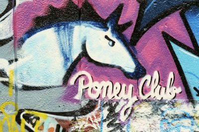 Poney Club
Boitier : Miranda
Film : Fuji Superia 200
Développement : C-41maison
