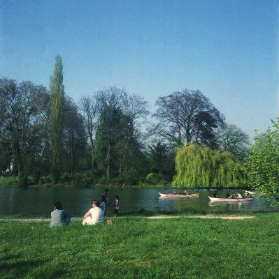 lac daumesnil
Boitier : Rolleiflex Automat
Film : Fujicolor PRO 800Z
Révélateur : kit Tetenal
