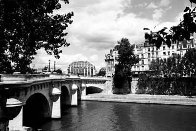 Samaritaine_desat
