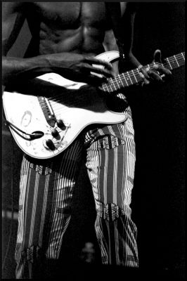 Keziah Jones
Live à terre du Son 2008 (scan de Tmax 3200 @ 1600)
