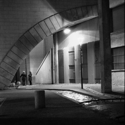 La nuit, tous les chiens sont gris (eux aussi...)
Rue de la Garonnette, Toulouse.
Mots-clés: Toulouse Nuit Pont