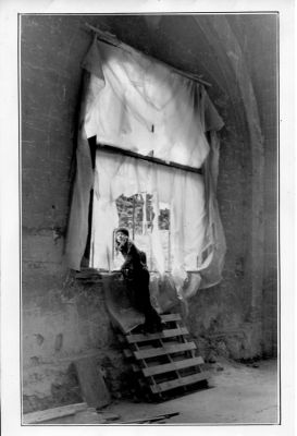 fenêtre
Minolta 9xi    Sigma 28/70   triX périmée 200iso    D76 7'à20°
