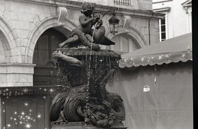 statue entonnoir
x700 apx & 135mm
