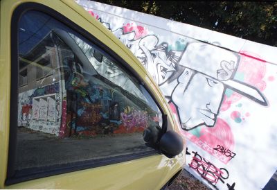graff2
http://35mm-compact.com/album/albums/edit/preview_7df67f2e.jpg
Mots-clés: graffiti