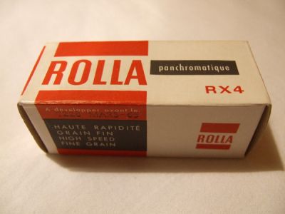 rolla
http://35mm-compact.com/album/albums/edit/preview_eb43dad7.JPG
Mots-clés: pellicule
