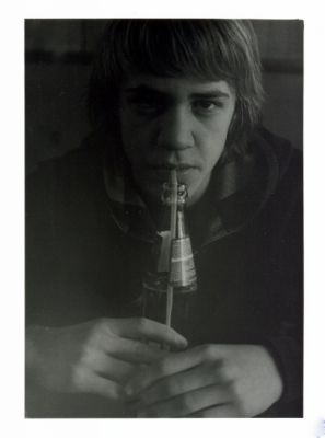 Clément
XD-5 et 50mm f/1,4
HP5+ à 1600 dans de l'Ilfosol 3
Scan de tirage

