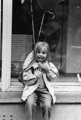 The little girl with her ice cream
