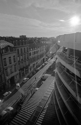 Contax IIa - Zeiss Biogon 21mm f/4,5 - Ilford HP5+ périmée & LC29
