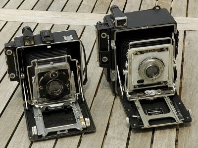 Busch Pressman 4x5 modèle D comparé à la Graflex Speed graphic 4x5
Mots-clés: Busch pressman
