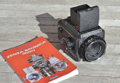 Bronica S2a
