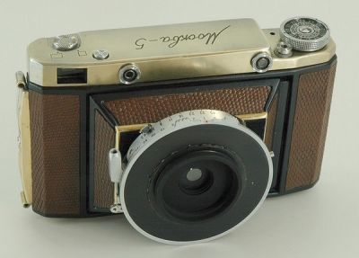 sténopé avec épave de Moskva 5
