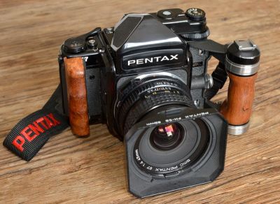 Poignées Pentax 6x7
