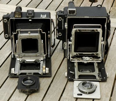 Busch Pressman 4x5 modèle D comparé à la Graflex Speed graphic 4x5
Mots-clés: Busch pressman