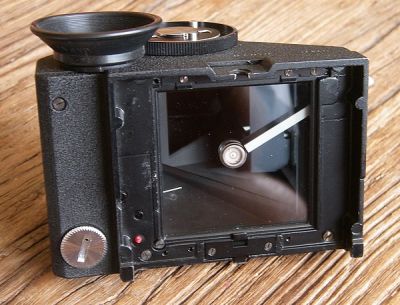 Prisme de porro Mamiya TLR, vue de la cellule en position de mesure

