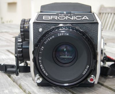 Bronica EC
