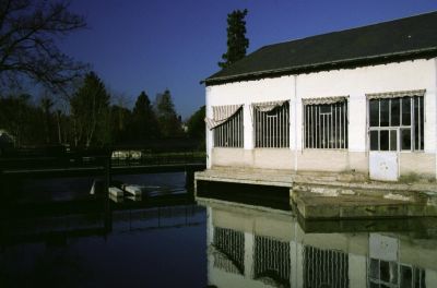 Mots-clés: usine