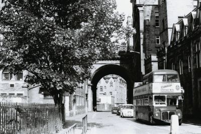 Edinburgh~0.JPG