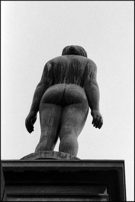 Statue
