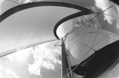 Voilure Catamaran
Canon EOS 1n
Ilford FP4 125Iso dvpt D-76 (1:1) 8'30 à 23°
Tirage sur Ilford MultiGrade en format 20x30
