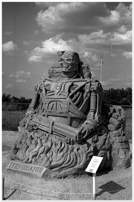statue2
