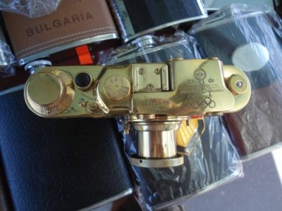 Leica II
svastika + sigle olympique
