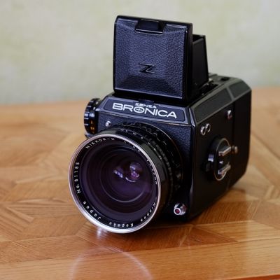 Bronica EC
