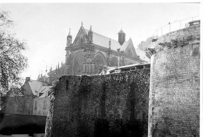 Cathédral - Murs
