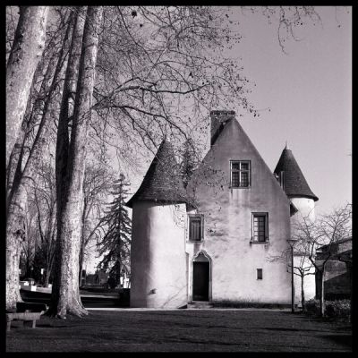 Prieuré de Cayac
Rolleilex 6006, Planar 80mm f2,8, PanF et Fomadon R09 à 1+50
