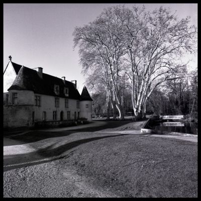 Prieuré de Cayac
Rolleiflex 6006, Zeiss Distagon 40mm f/4, Kodak Plus-X 125, Fomadon R09 à 1+50

