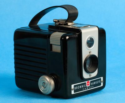 Kodak Brownie Hawkeye 6x6
Mots-clés: Kodak Box Brownie Hawkeye