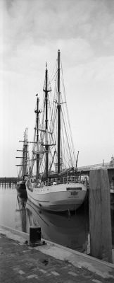 Harlingen
Hasselblad Xpan + 45mm / Ilford FP4+, 12' à 20° dans du LC29 1+29
Mots-clés: Mer bateau harlingen
